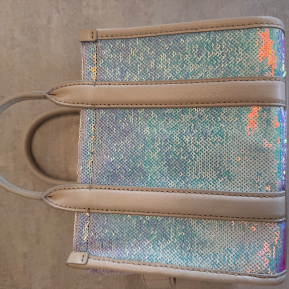 Marc Jacob’s sequin mini the tote - Picture 3 of 8